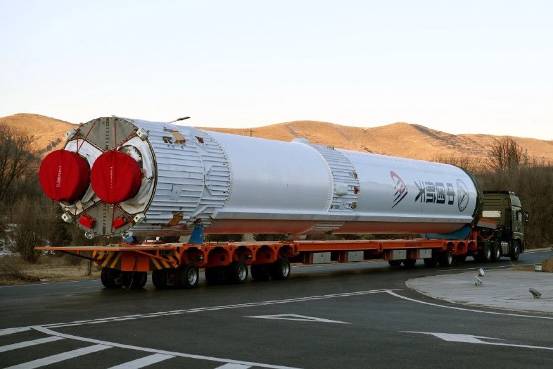 中国成功发射千帆极轨06组18星 星座在轨规模达72颗2025年1月23日13时15分，中国在太原卫星发射中心使用长征六号甲遥六运载火箭（CZ-6A），以“一箭18星”方式将千帆极轨06组卫星送入805公里太阳同步轨道（SSO），发射任务圆满成功