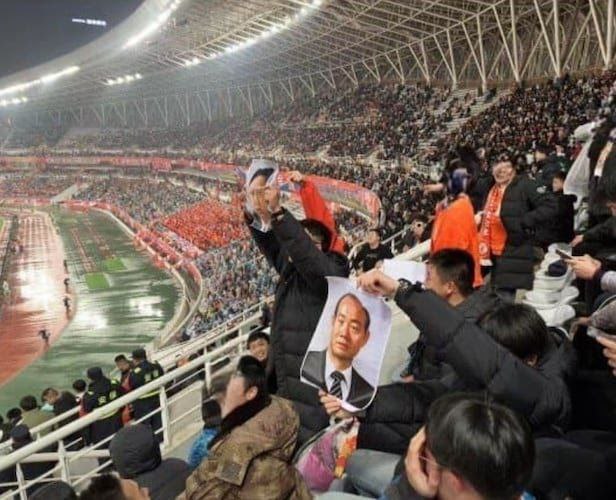山东泰山3-1光州FC，韩方抗议球迷行为2月11日，2024 - 2025赛季亚冠精英联赛东亚区第七轮，山东泰山主场3-1战胜韩国光州FC
